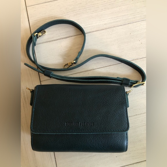 Portland Leather “Lagoon” (blue/green) Color Leather Metro Mini Crossbody Bag - Picture 3 of 15